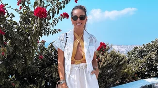 Η Αθηνά Οικονομάκου φόρεσε το ιδανικό μαγιό για εσένα που δεν θέλεις σημάδια στο μαύρισμά σου