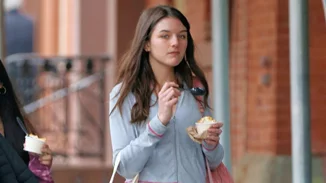 Suri Cruise | Η νέα της εμφάνιση μας θύμισε το στιλ της μητέρας της, Katie Holmes