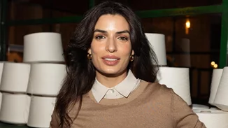 Τόνια Σωτηροπούλου | Το ‘80s hair look της είναι η ιδανική πρόταση για τα πάρτι των Χριστουγέννων