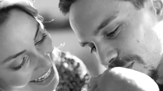 Βασιλική Μιλλούση - Λευτέρης Πετρούνιας | Η μικρότερη κόρη τους, Ελένη, έγινε ενός έτους