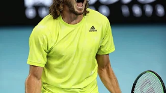 Λύγισε ο Τσιτσιπάς από τον ανώτερο Μεντβέντεφ - Αποκλείστηκε από το Australian Open