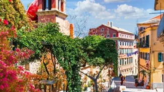 Πασχαλινές διακοπές: Ποιοι προορισμοί σάρωσαν φέτος - Οι πρώτες επιλογές των ταξιδιωτών