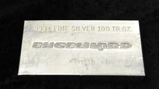 Για πρώτη φορά στην ιστορία, το ασήμι πάνω από τα 75 δολάρια ανά ουγγιά