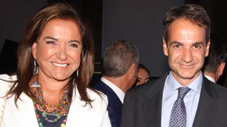 Κυριάκος Μητσοτάκης - Ντόρα Μπακογιάννη | Τα συγκινητικά μηνύματα για τα 9 χρόνια από τον θάνατο της μητέρας τους