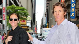 Έρωτας με την πρώτη ματιά: 10 celebrities που παντρεύτηκαν κοινούς θνητούς