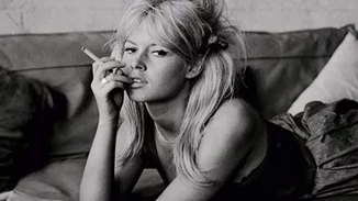 "Γρονθοκοπούσα το στομάχι μου και ζητούσα μορφίνη. Δεν άντεχα να με βλέπω έγκυο"