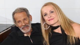 Σταύρος Ξαρχάκος - Ηρώ Σαΐα | Φωτογραφίες από το οικογενειακό τους σπίτι στα Εξάρχεια