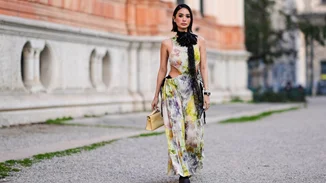 6 girly floral φορέματα με λιγότερα από 40 ευρώ για να ανανεώσεις τη συλλογή σου