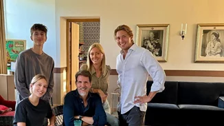 29 χρόνια πριν | Η Μarie Chantal και ο Παύλος ποζάρουν την ημέρα του γάμου τους