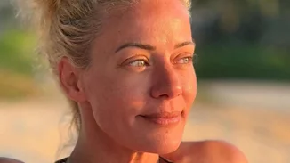 Ζέτα Μακρυπούλια | Με μπικίνι και αέρινο look στις νέες εικόνες από το Βιετνάμ