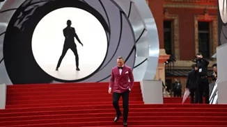 Ο Ντενί Βιλνέβ αναζητά "άγνωστο" ηθοποιό για τον ρόλο του Τζέιμς Μποντ