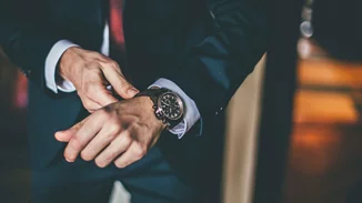 Γιατί φοράμε το ρολόι στο αριστερό χέρι;