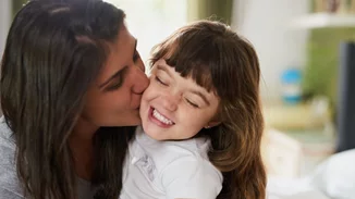 Όταν μεγαλώνουν τα παιδιά, φέρονται στους γονείς όπως τους φερόντουσαν κι εκείνοι όταν ήταν μικρά