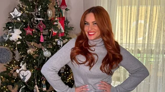 Η Σίσσυ Χρηστίδου με ασημί metallic φούστα από τη Marks & Spencer | Πώς θα τη φορέσεις χωρίς λάθος