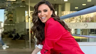 Η Ελένη Τσολάκη με το χτένισμα που χαρίζει φυσικό face lift