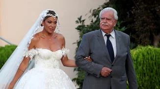 Ελένη Χατζίδου - Ετεοκλής Παύλου | Οι πρώτες φωτογραφίες από τον γάμο τους και το εντυπωσιακό νυφικό