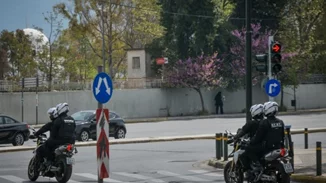 Περιστέρι | Αγώνας δρόμου διευθυντή σχολείου και αστυνομικών για να μεταφέρουν μαθήτρια στο νοσοκομείο