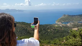 Με ταξιδεύει και το ταξιδεύω! Και κάποιοι ακόμα λόγοι που αυτό το smartphοne είναι το αγαπημένο μου