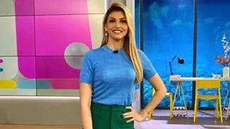 Η Άννα Ζηρδέλη φόρεσε τα πιο άνετα ψηλοτάκουνα παπούτσια για βραδινή έξοδο