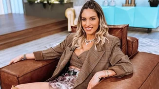 Η Αθηνά Οικονομάκου με το πιο girly και παιχνιδιάρικο χτένισμα που είδαμε τελευταία