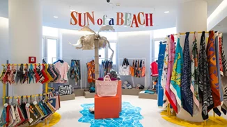 Στο Attica βρήκαμε ένα pop up store γεμάτο ήλιο, θάλασσα και summer vibes