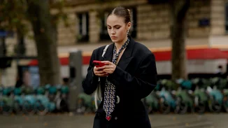 Τα μινιμαλιστικά looks που θα σε βοηθήσουν να κάνεις ένα cleansing στο καθημερινό στιλ σου