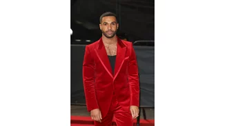 Lucien Laviscount | Ποιος είναι ο γοητευτικός συμπρωταγωνιστής της Lily Collins στο 'Emily In Paris 2'