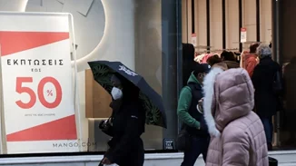 Πρεμιέρα σήμερα για τις χειμερινές εκπτώσεις – Τι να προσέξουν οι καταναλωτές
