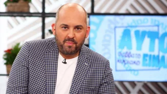 Ο Μάνος Μαγιάτης θα γίνει για πρώτη φορά πατέρας | Η φωτογραφία αγκαλιά με τη σύντροφό του