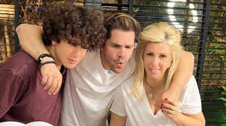 Γιώργος Τσαλίκης - Δώρα Δημητροπούλου | Ο μεσαίος τους γιος έχει γενέθλια και μας δείχνουν για πρώτη φορά το πρόσωπό του (pics)