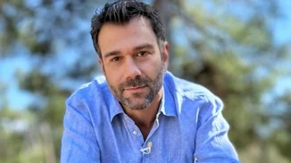 "Λιώνει" στη γυμναστική ο Τάσος Ιορδανίδης | Η φωτογραφία από την προπόνηση