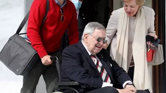 Κωνσταντίνος Γλύξμπουργκ | Νοσηλεύεται στην εντατική με βαριά πνευμονία - Τα νέα για την υγεία του