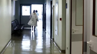 Πάτρα | Η οικογένεια της 41χρονης, η οποία είχε πέσει θύμα ξυλοδαρμού από τον 49χρονο σύντροφό της δωρίζει τα όργανά της