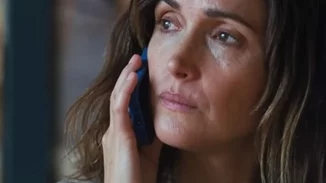 Ταινίες Πρώτης Προβολής | Μια διαφορετική ματιά στη μητρότητα, στην οικογένεια, στην αγάπη και στα Χριστούγεννα