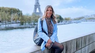 Η Αθηνά Οικονομάκου ταξίδεψε στο Παρίσι και δημιούργησε τα πιο parisian chic σύνολα