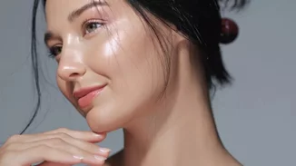 5 πολυτελείς κρέμες προσώπου που αντιστρέφουν τη γήρανση