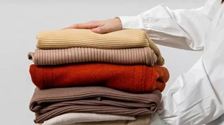 Μικρές ντουλάπες, μεγάλη οργάνωση | Tips για αξιοποίηση χώρου τώρα που κατεβάζεις τα χειμωνιάτικα