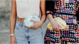 Η Βόρεια Κορέα απαγορεύει τα στενά τζιν και τις χαίτες