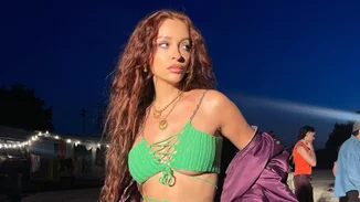 "Τα πάντα μου" | Η Ελένη Φουρέιρα απαθανατίζει τα παιχνίδια του Αλμπέρτο Μποτία και του Ερμή στην άμμο