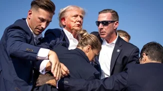 Ανάλυση NYT | Πώς η απόπειρα δολοφονίας κατά του Τραμπ αλλάζει το προεκλογικό τοπίο στις ΗΠΑ