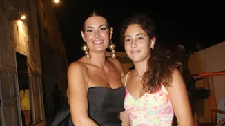 Ισμήνη Αϊβάζη | Η έφηβη κόρη της Μαρίας Κορινθίου και του Γιάννη Αϊβάζη είναι ήδη star στο TikTok