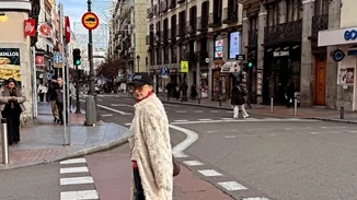 Λένα Δροσάκη | Με το τέλειο χειμωνιάτικο πανωφόρι στην Ισπανία