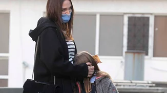 Υβόννη Μπόσνιακ | Βόλτα για ψώνια με την εξάχρονη κόρη της, Ελένη