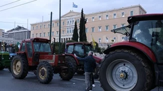 Αποχωρούν σήμερα από το Σύνταγμα τα τρακτέρ μετά το συλλαλητήριο της Πανελλαδικής Επιτροπής των Μπλόκων