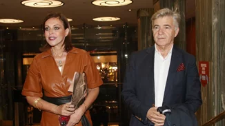 Αλεξάνδρα Παλαιολόγου | Με δερμάτινο φόρεμα στην πρώτη δημόσια εμφάνιση με τον νέο της σύντροφο, Κυριάκο Σκούρα