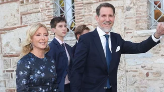 H εκκεντρική πόζα της Marie Chantal με μπικίνι στην Κυανή Ακτή πριν από τον γάμο της αδελφής της, Pia