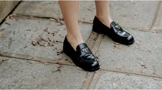 Τα flat παπούτσια που θα φορέσεις στο lockdown 3.0