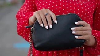 Μπήκε ο Σεπτέμβριος | 10 φθινοπωρινά μανικιούρ για να βρεις τι θα κάνεις αυτόν το μήνα στα νύχια σου