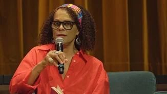 Bernardine Evaristo | "Η γραφή είναι ο τρόπος μου να υπάρχω στον κόσμο"