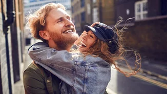 Ερωτικές εξελίξεις Μάϊου | Πώς θα εξελιχθούν τα ερωτικά των ζωδίων;